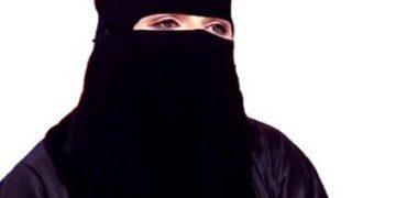 سناء العتيق كمتحدثة رسمية في المؤتمر الثاني لمبادرات الشباب العربي