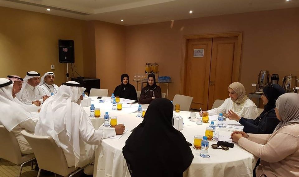 عقدت اللجنة الاستشارية لبرنامج الكويت للمسؤولية المجتمعية أول اجتماع لها في دولة الكويت