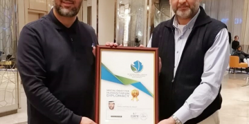 منح الدكتور نبيل العون لقب مبعوث دولي خاص لشؤون الدبلوماسية الإنسانية