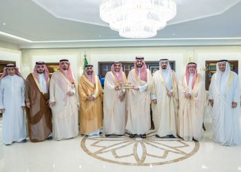 نائب أمير المنطقة الشرقية، يستقبل وفدا رسميا من الشبكة الإقليمية للمسؤولية الاجتماعية